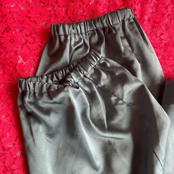 Maeve size 6 green parachute pants in excellent worn condition! - Picture 6 of 10